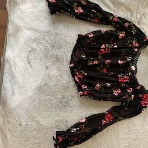 Crop shirt size small new without tags